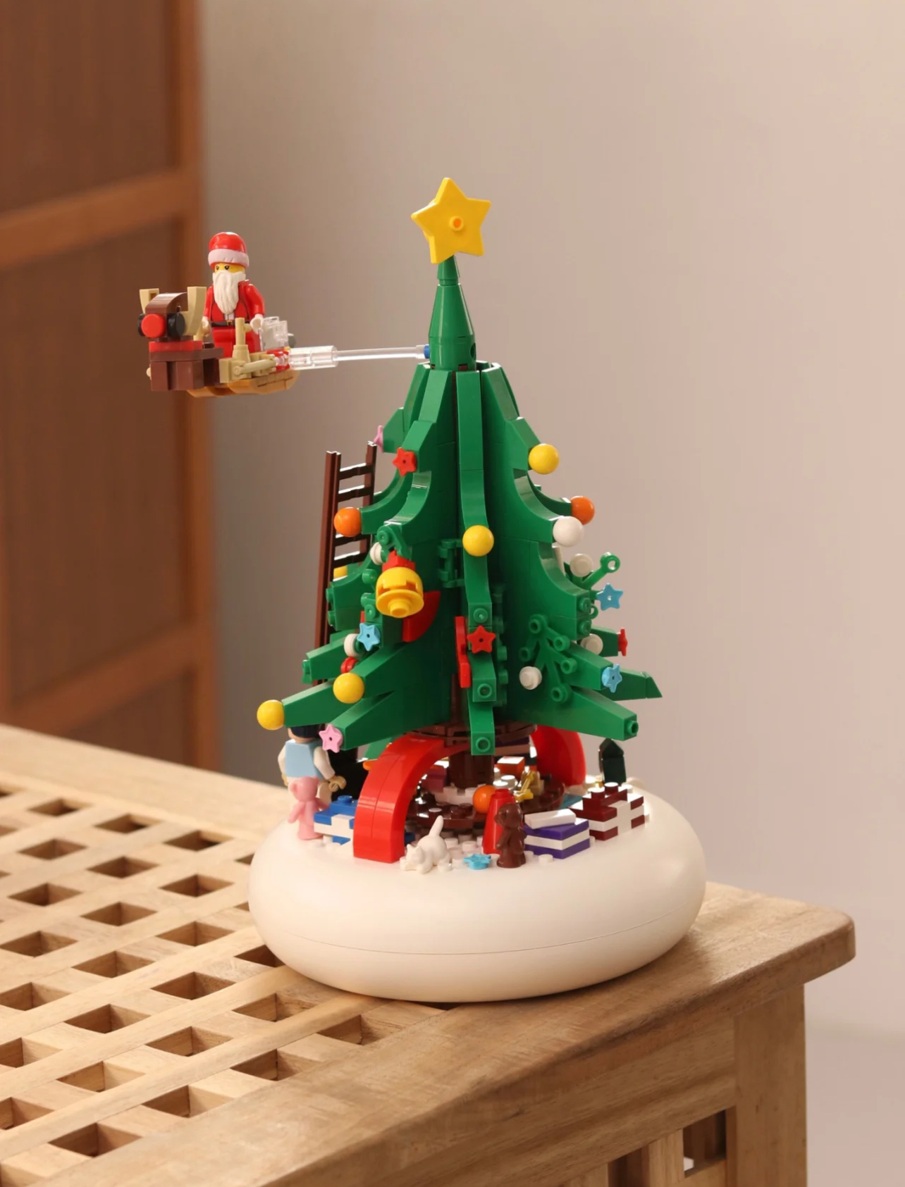 Lego Christmas tree รุ่นซานต้าหมุน